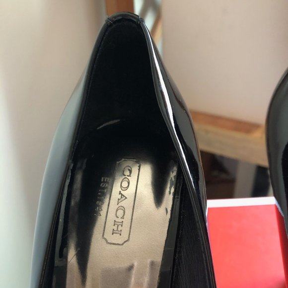 COACH Lizzie black patent leather pointed heels - Picture 5 of 13